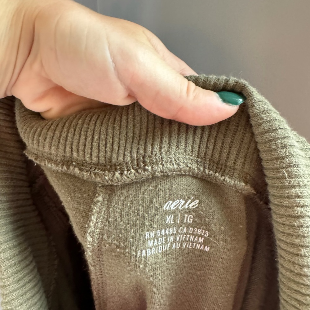 Cargo Green Aerie Joggers - Picture 2 of 2